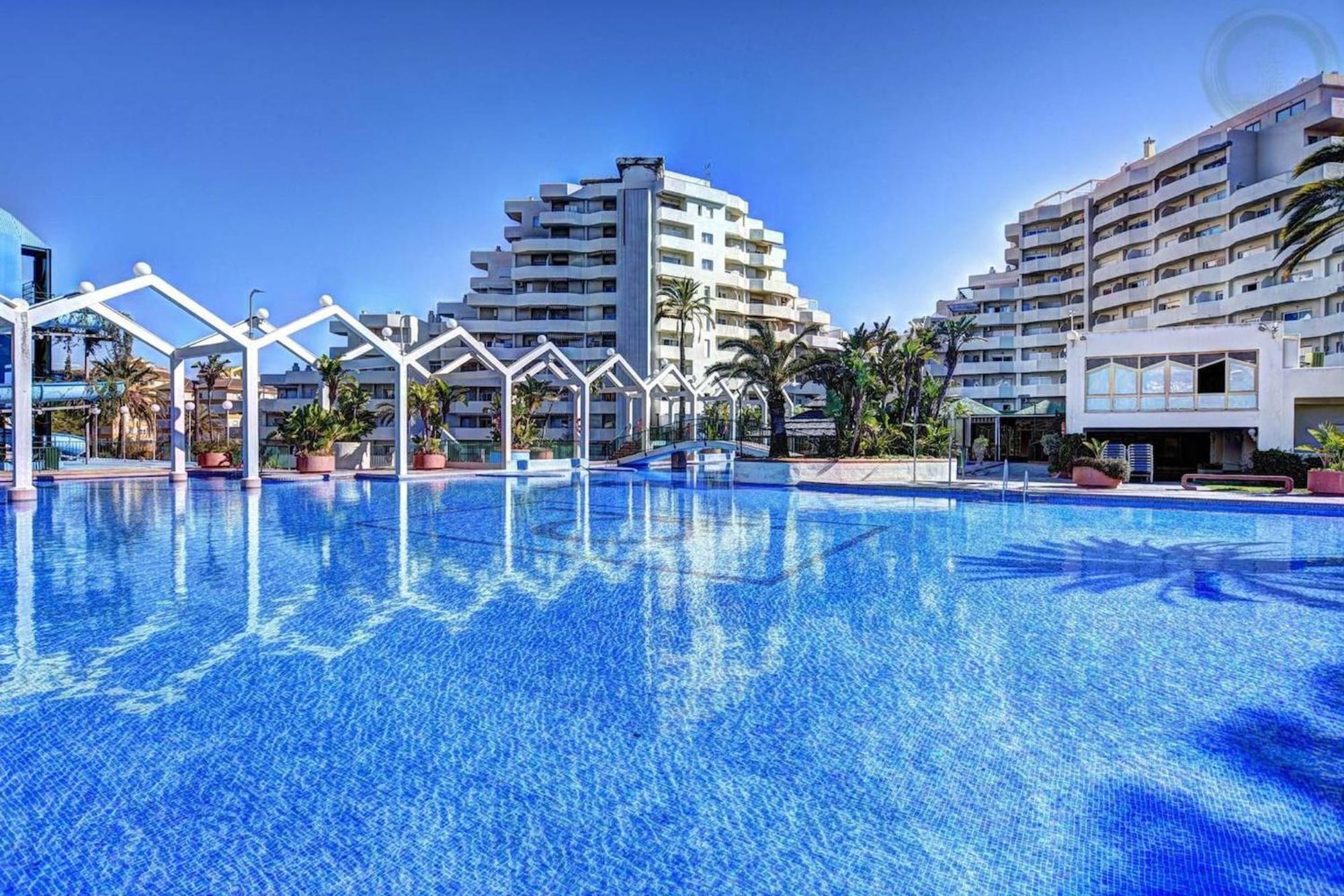 Benalbeach Apartment With Water Park Benalmádena Exterior photo