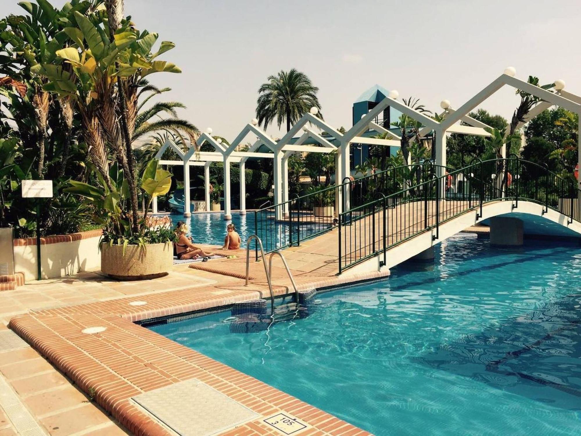 Benalbeach Apartment With Water Park Benalmádena Exterior photo