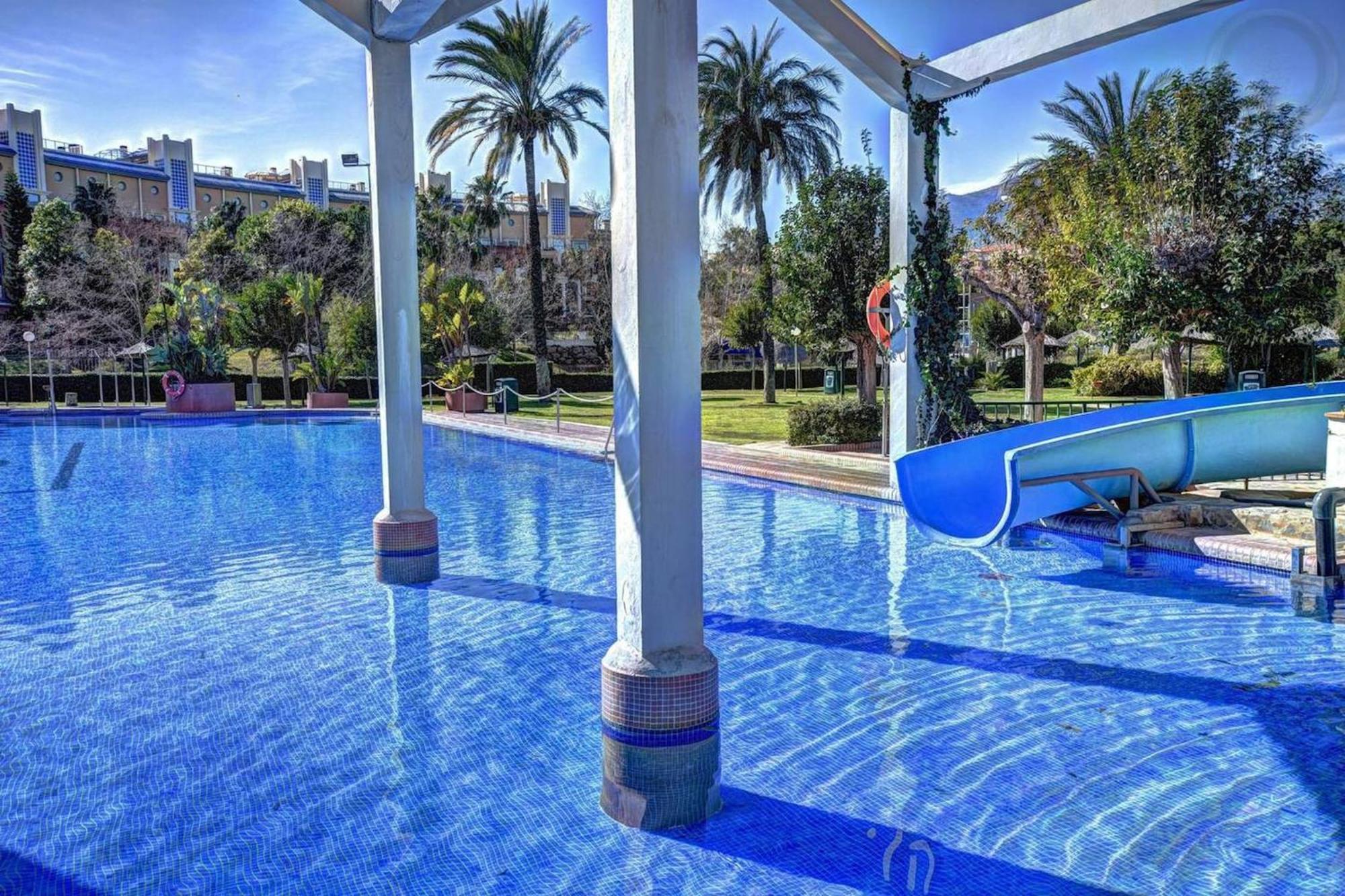 Benalbeach Apartment With Water Park Benalmádena Exterior photo